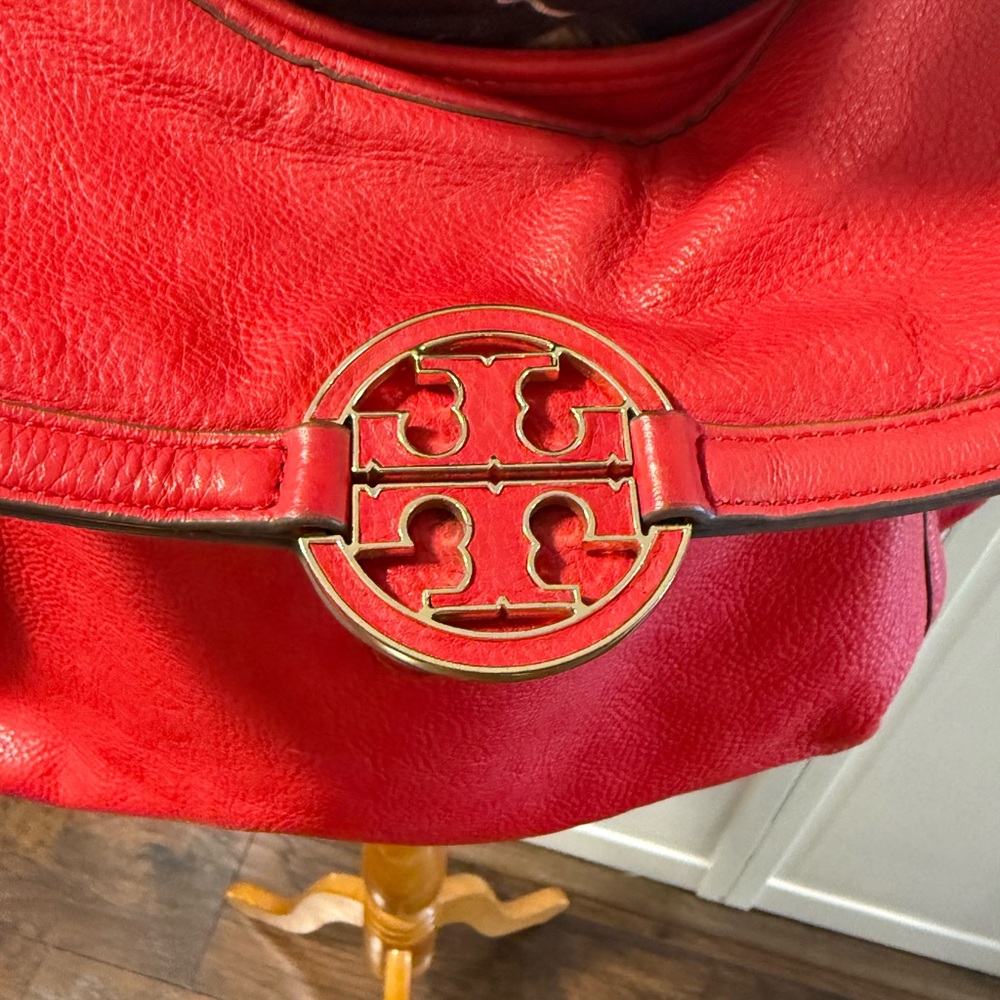 Red Tory Burch Oversized Leather Tote Bag - IN FAIR CONITION! - Picture 2 of 9